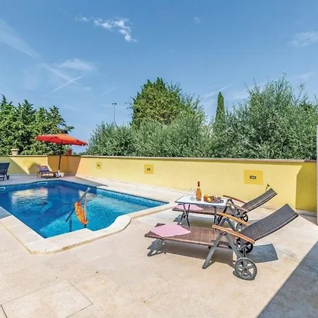 Fuer 10 Personen Ca 120 Qm In Pula-fondole, Istrien Istrische Riviera Apartment *