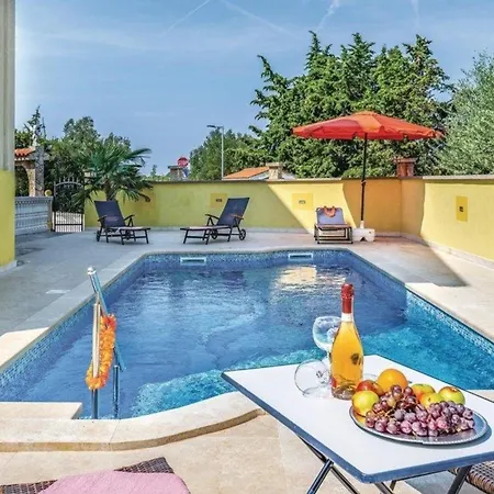 Fuer 10 Personen Ca 120 Qm In Pula-fondole, Istrien Istrische Riviera Apartment